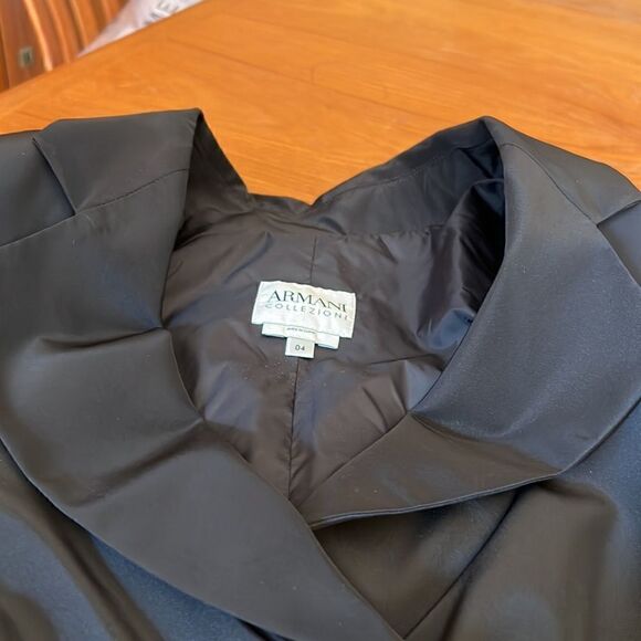 ARMANI Collezioni black blazer 4 - Picture 3 of 10